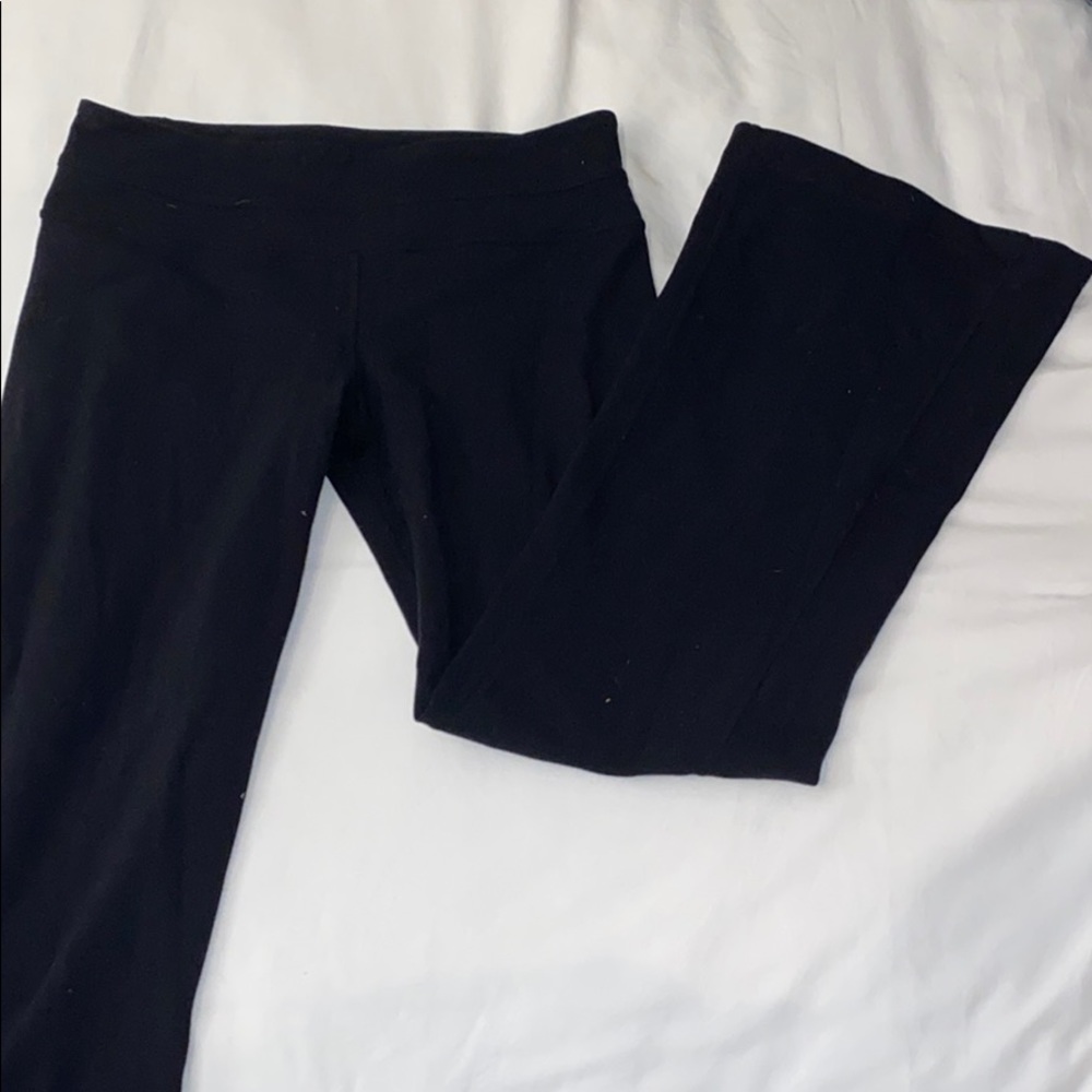 Lululemon yoga pants